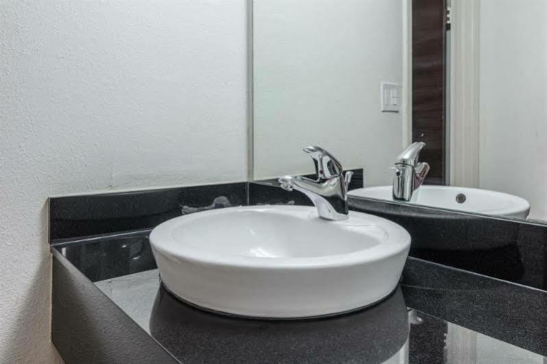 Oyo Hotel Texarkana North Heights Ar Hwy I-30 Eksteriør bilde